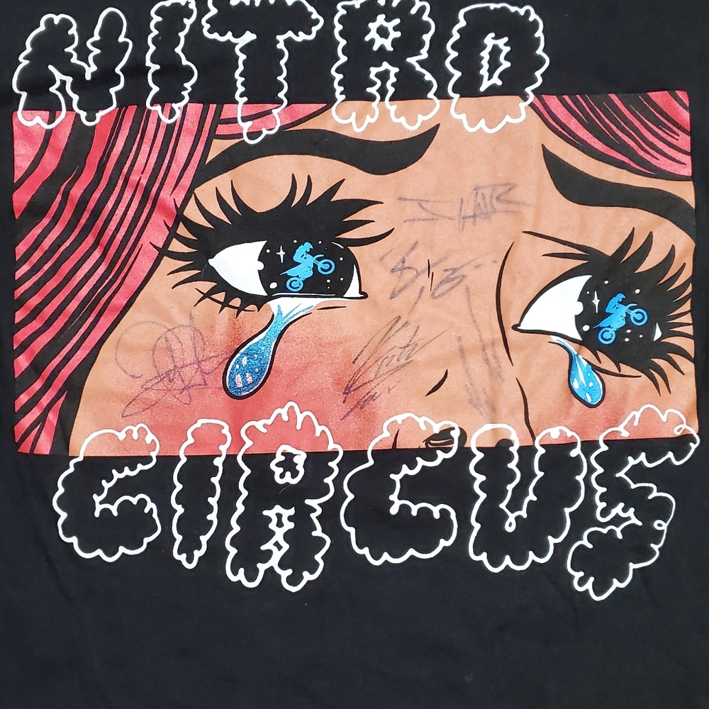 Nitro Circus Autographed T-shirt - Picture 4 of 12